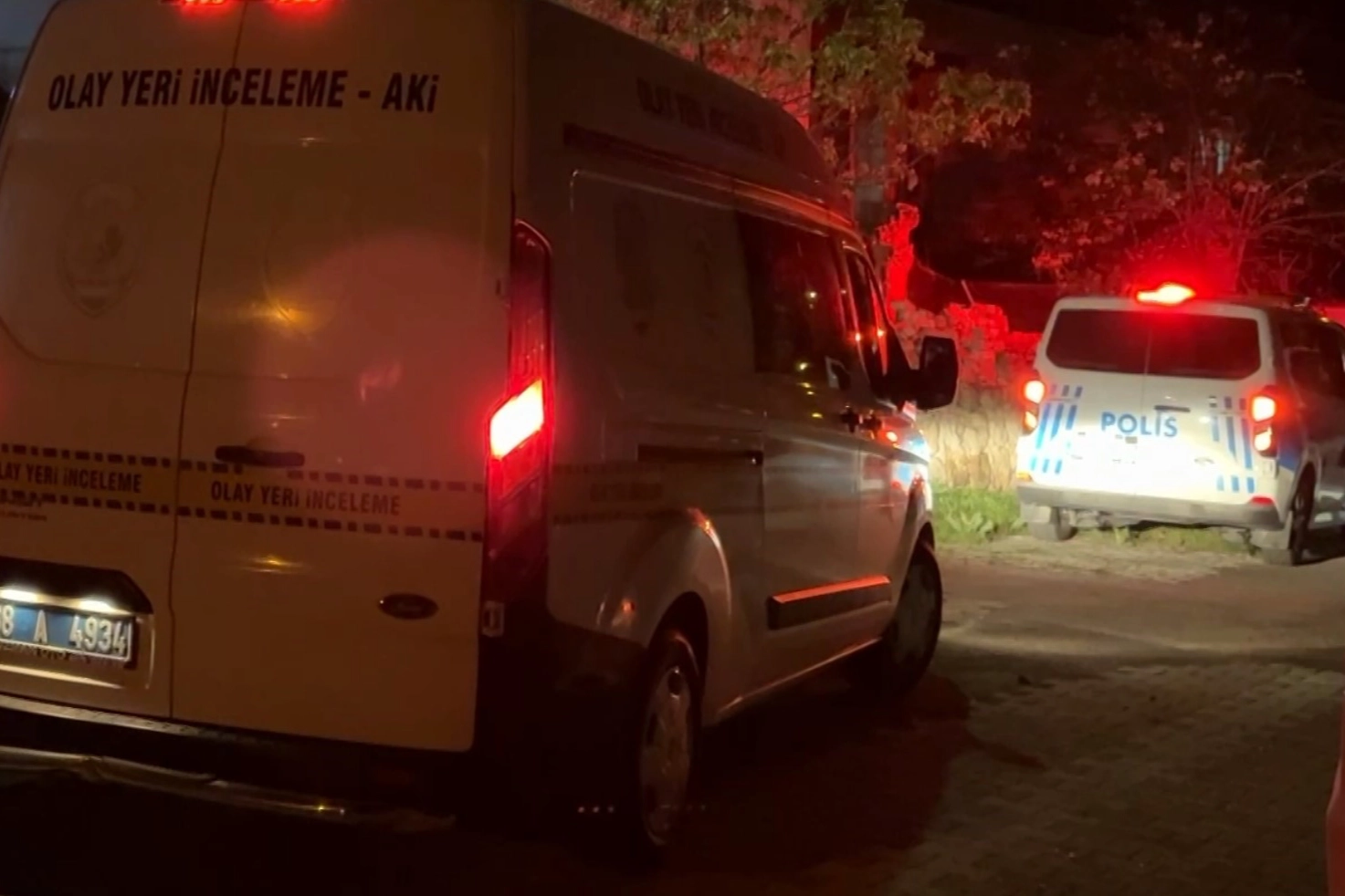 Aksaray'da tabancayla evine ateş açtı, kadın ve çocukları KADES çağrısı ile polis kurtardı