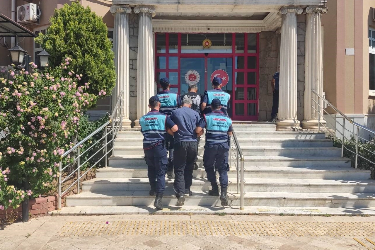 Aydın Didim’de 16 düzensiz göçmen yakalandı, 2 organizatör tutuklandı