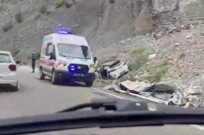 Erzurum’da feci kaza: Freni patlayan tırdan atlayan sürücü öldü, 2 kişi yaralandı
