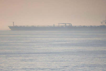 İngiltere Manş Denizi'nde Rus filosuna ait gizli tanker ele geçirdi