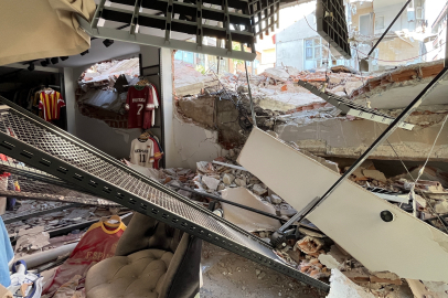 İstanbul Güngören’de yıkım sırasında çöken bina, bitişiğindeki 2 binaya zarar verdi