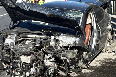 İstanbul Sarıyer'de 3 aracın karıştığı zincirleme kaza: 1'i ağır 4 yaralı