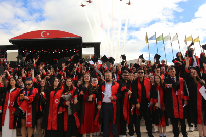 Kastamonu'da Türk Yıldızları'ndan göz kamaştıran gösteri