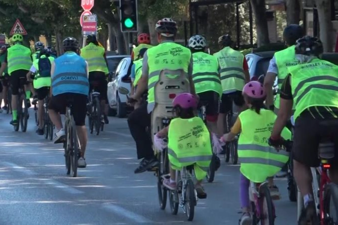 Sağlıklı hayat için Bursa'da pedal çevirdiler