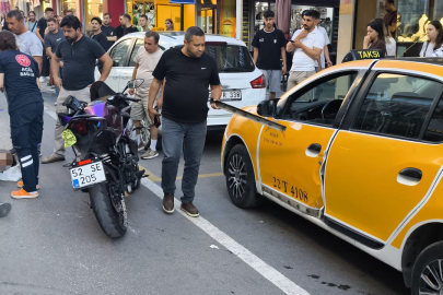 Edirne Keşan'da otomobil ile çarpışan motosikletin sürücüsü yaralandı