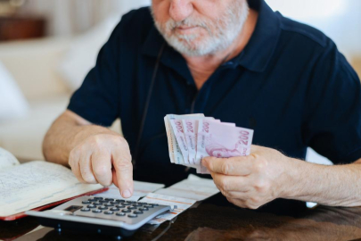 En düşük emekli maaşı ne kadar olacak? Temmuz zammı için kritik tahmin!