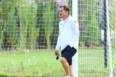 Ergün Penbe, Uşakspor'da kalıyor