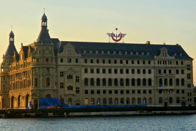 Haydarpaşa Garı yeniden tarihi silüetteki yerini almaya başladı