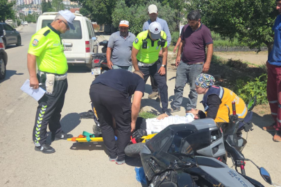 Bursa'da hafif ticari araç motosiklete çarptı: 1 yaralı