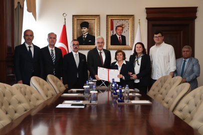 Bursa İnegöl'e 7 birimli aile sağlığı merkezi! Bağış protokolü imzalandı