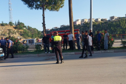 Mersin'de direğe çarpan motosikletin sürücüsü hayatını kaybetti