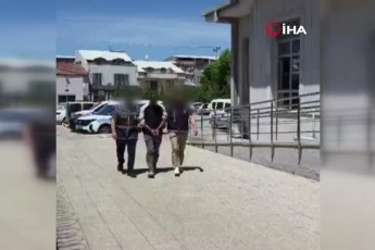 Bursa'da aranan 4 firari yakalandı!