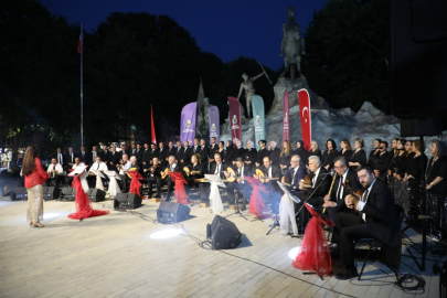 Bursa İnegöl Belediyesi TSM korosundan unutulmaz konser