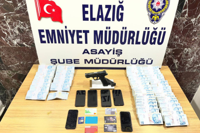 Elazığ merkezli dolandırıcılık operasyonunda yakalanan 3 kişi tutuklandı