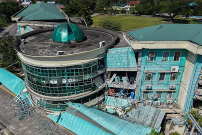 Filipinler'de 7,8 büyüklüğündeki depremde ölenlerin sayısı 78'e yükseldi