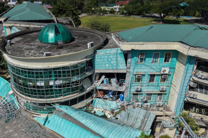 Filipinler'de 7,8 büyüklüğündeki depremde ölenlerin sayısı 78'e yükseldi