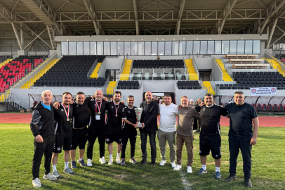 Orhangazi FK U-18 takımı Türkiye şampiyonu oldu