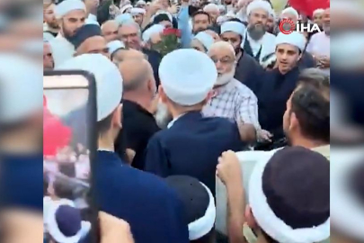 Yusuf Ziya Gümüşel tahliye edildi! Cezaevi önünde dikkat çeken görüntüler...