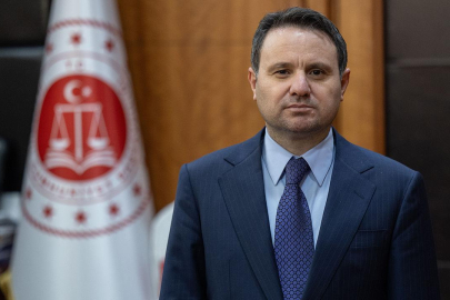Bakan Gürlek: Sokak çetelerinin kökü kazınana dek operasyonlarımız sürecek