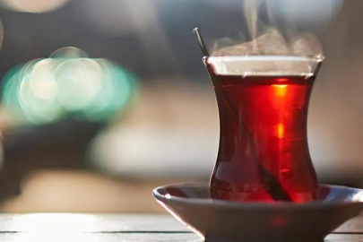Bakanlık listeyi güncelledi: Siyah çayda tespit edildi! Yasaklı boya...