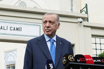 Cumhurbaşkanı Erdoğan, cuma namazını Hz. Osman Camisi'nde kıldı