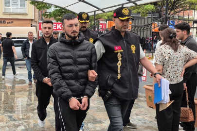 Eskişehir'de silahlı kavga olayının 2 şüphelisi adliyeye çıkarıldı