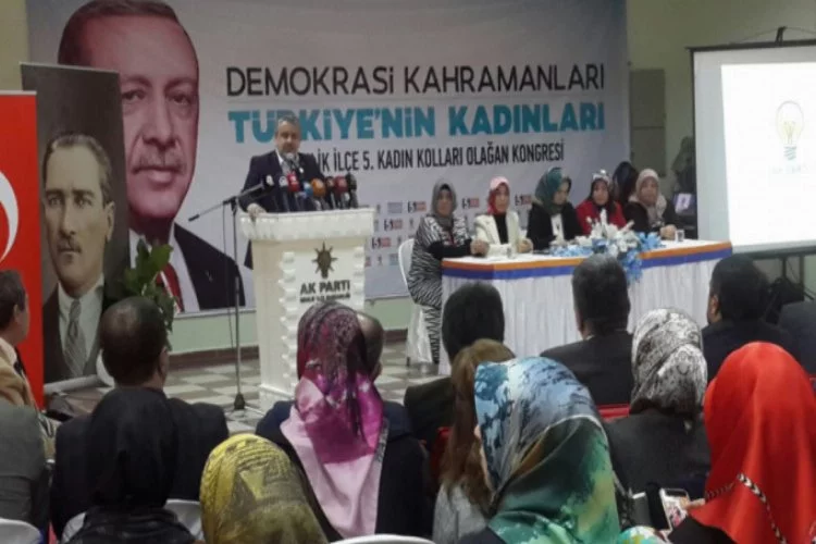 "Kadınlarımızın fedakârlıkları ile Türkiye'nin güçlü geleceğini kuracağız"