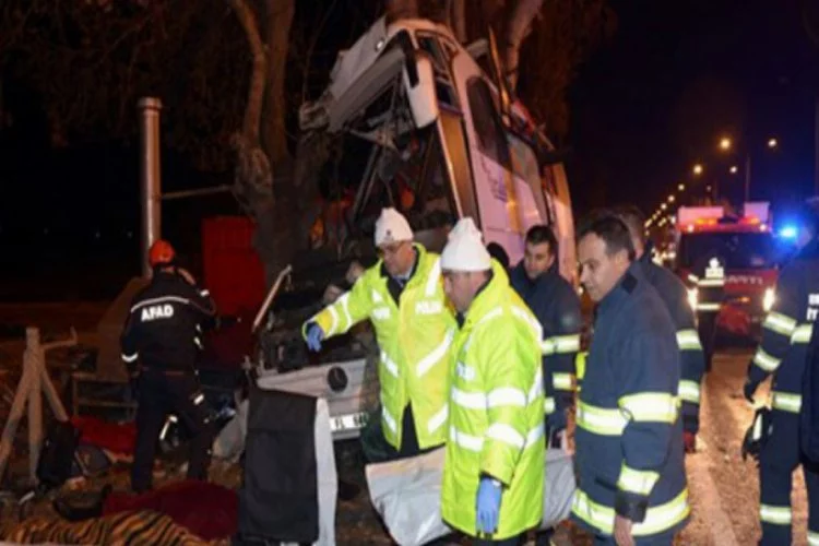 Bursa yolundaki otobüs kazası ile ilgili 2 sürücü adliyeye sevk edildi
