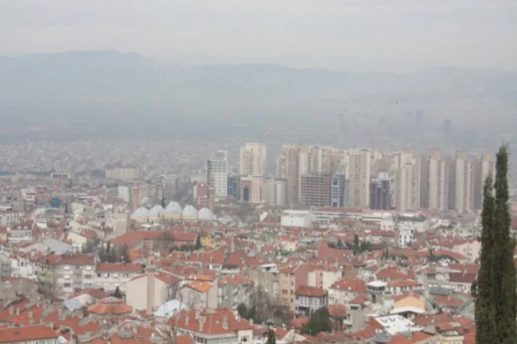 Bursa'da hava kirliliğine lodos da çare olamadı