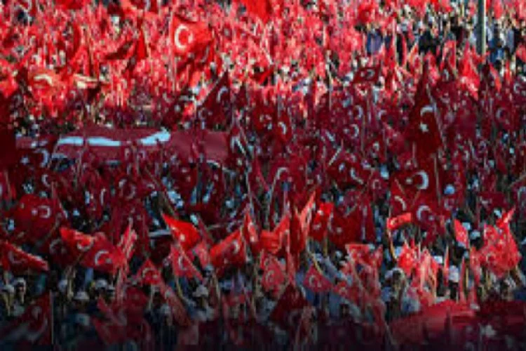 Bursa'da binler mehmetçik için yürüyecek!