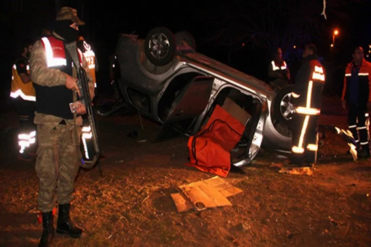 Polis aracı kaza yaptı: Üzücü haber var!