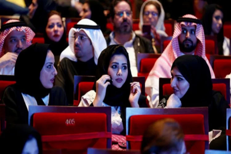 Suudi Arabistan'da sinema salonları 35 yıl sonra yeniden açılıyor