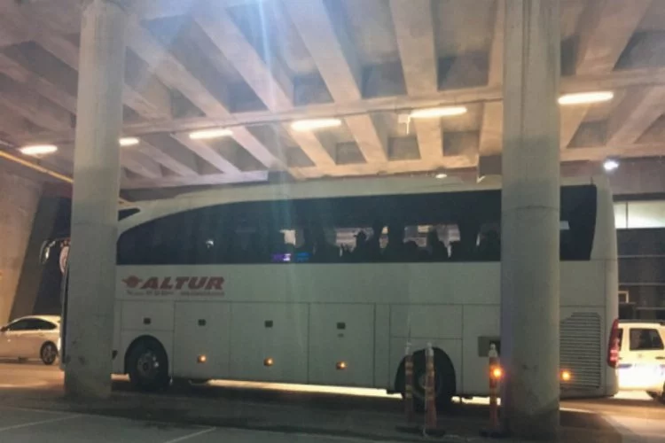 Bursaspor farklı otobüsle Bursa'ya döndü!