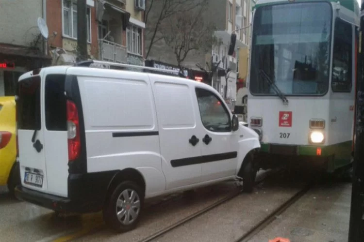 Bursa'da tramvay kazası