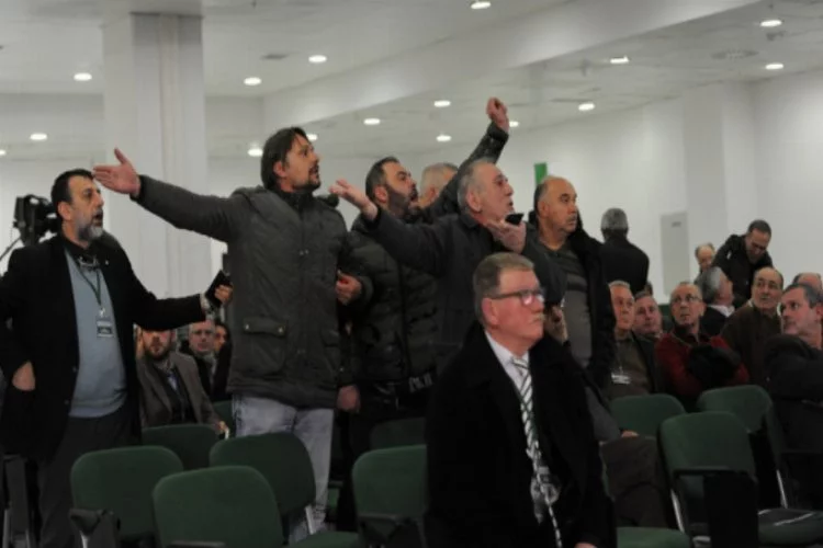 Bursaspor Divan Kurulu Toplantısı yarıda kaldı