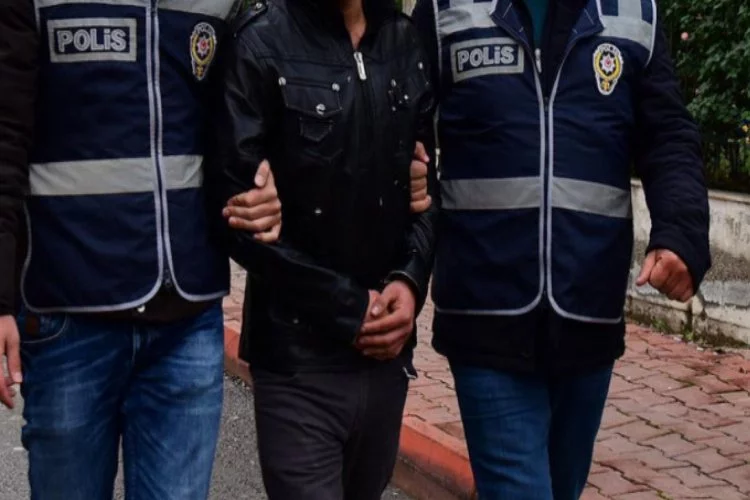 FETÖ'den aranan firari savcı İzmir'de yakalandı
