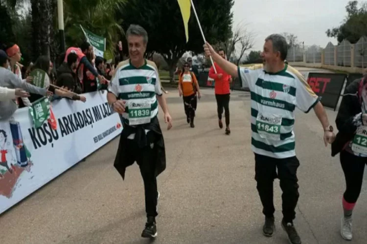 Bursalı iş adamları maraton koştu
