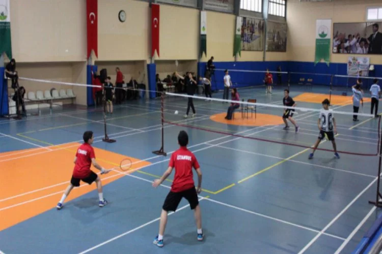 Bursalı badmintoncular Yıldızlar Ligi'nde raket sallayacak