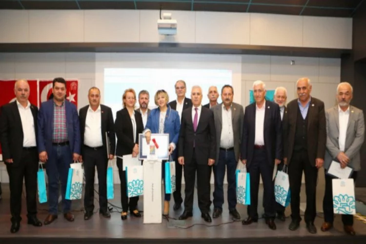 Bursa'da en fazla atık pil toplayan muhtarlara ödül