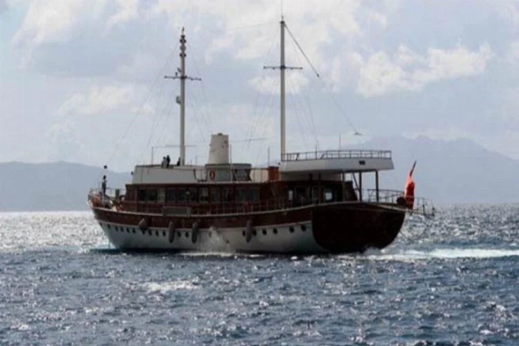 Yunanistan'ın rehin aldığı milyon dolarlık Türk teknesinde gelişme