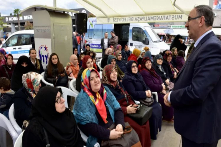 Bursa'da mobil eğitim aracı hizmete sunuldu