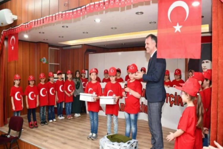 Bursa'da ilkokul öğrencilerinden Afrin'e destek
