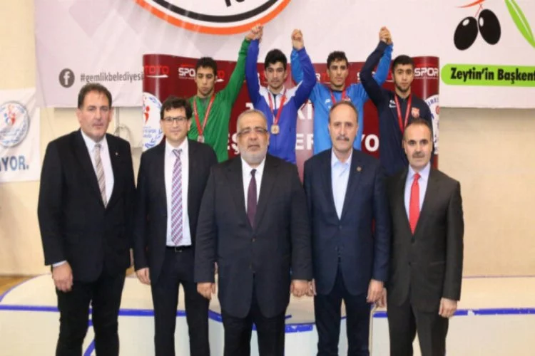 Bursa'da Güreş Şampiyonası'nın açılış töreni yapıldı