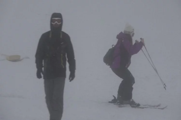 Uludağ'da Mart karı tatilcileri güldürdü