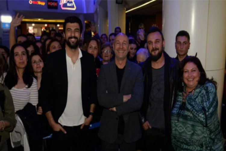'Çocuklar Sana Emanet' ekibi Bursa'da sinemaseverlerle buluştu!
