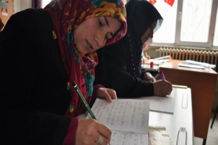 Bursa'da okuma yazma seferberliğine büyük ilgi