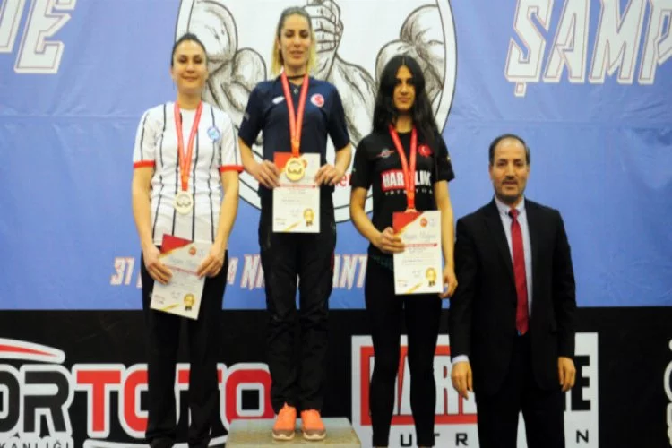 Türkiye Bilek Güreşi Şampiyonası'nda Bursalı sporculardan büyük başarı