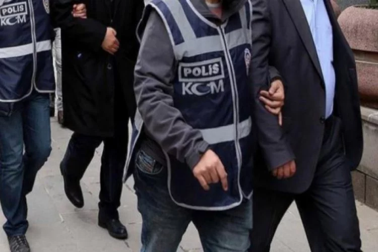 Bursa'da FETÖ operasyonu: 12 eski polis tutuklandı