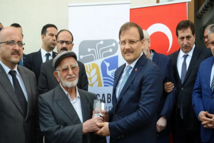 Bursa'da açılışa katılan Çavuşoğlu'ndan  eleştirilere tepki