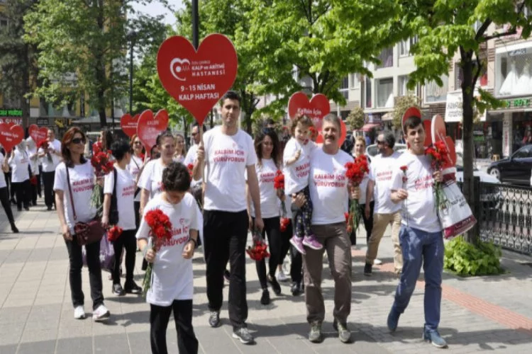 Bursa'da 'dikkat çeken' yürüyüş